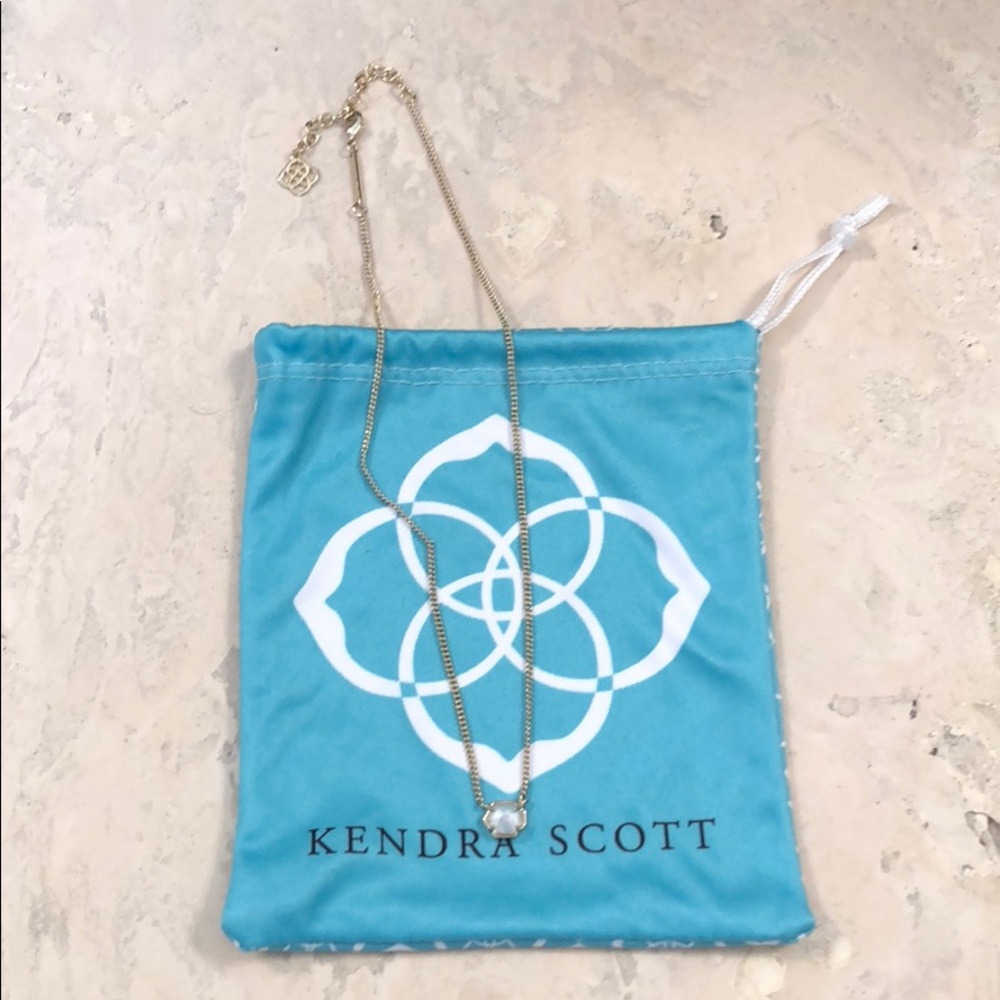 KS Small Pendant Necklace